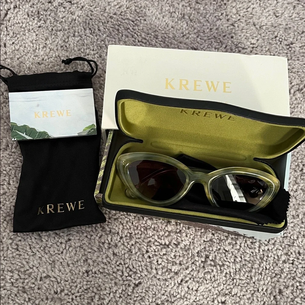 KREWE Sasha Cat-Eye Sunglasses - Picture 9 of 16